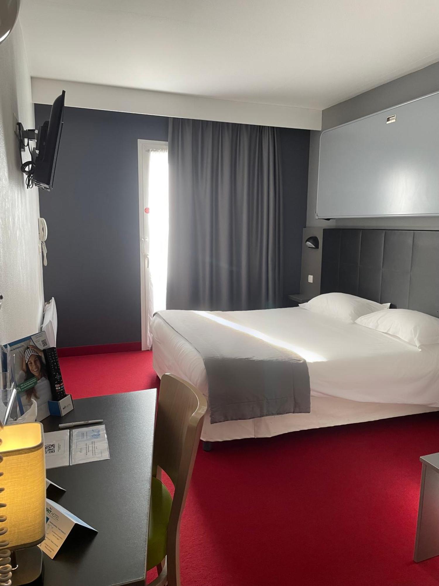 Brit Hotel Marvejols Zimmer foto